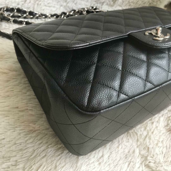 *SOLD*Chanel Classic Jumbo Single Flap Black Caviar Bag - Picture 2 of 16